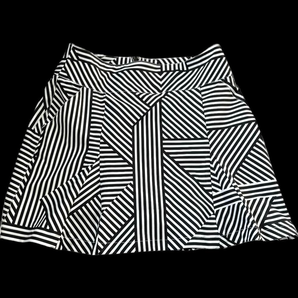 NWOT $100 GGBlue Luxe Sport Graphic Black & White Tennis Pickleball Skort Size 8